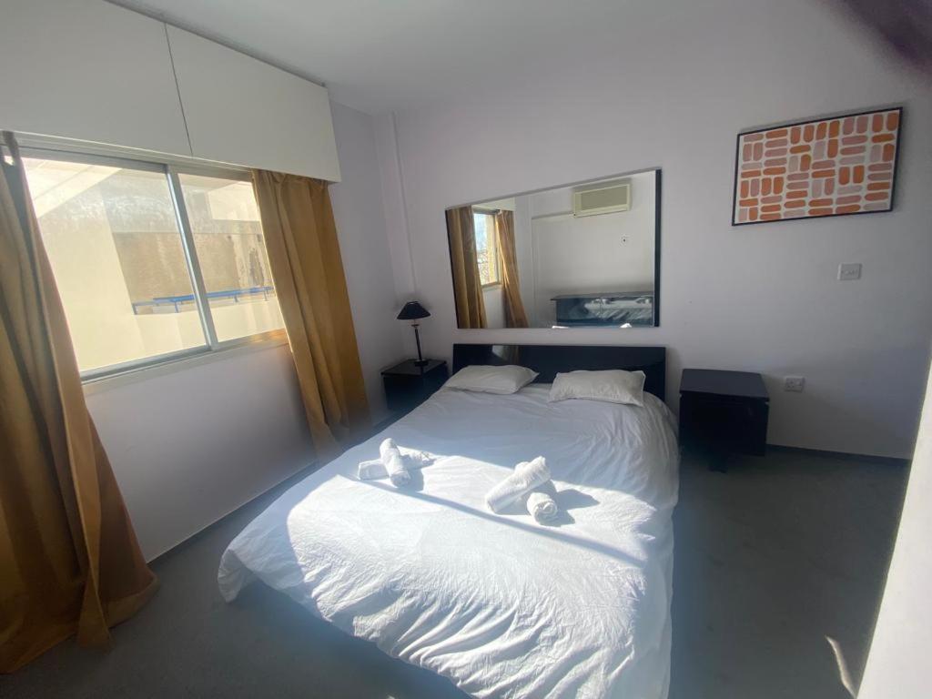 Private Room In A Shared Flat At Best Location Limasol Dış mekan fotoğraf